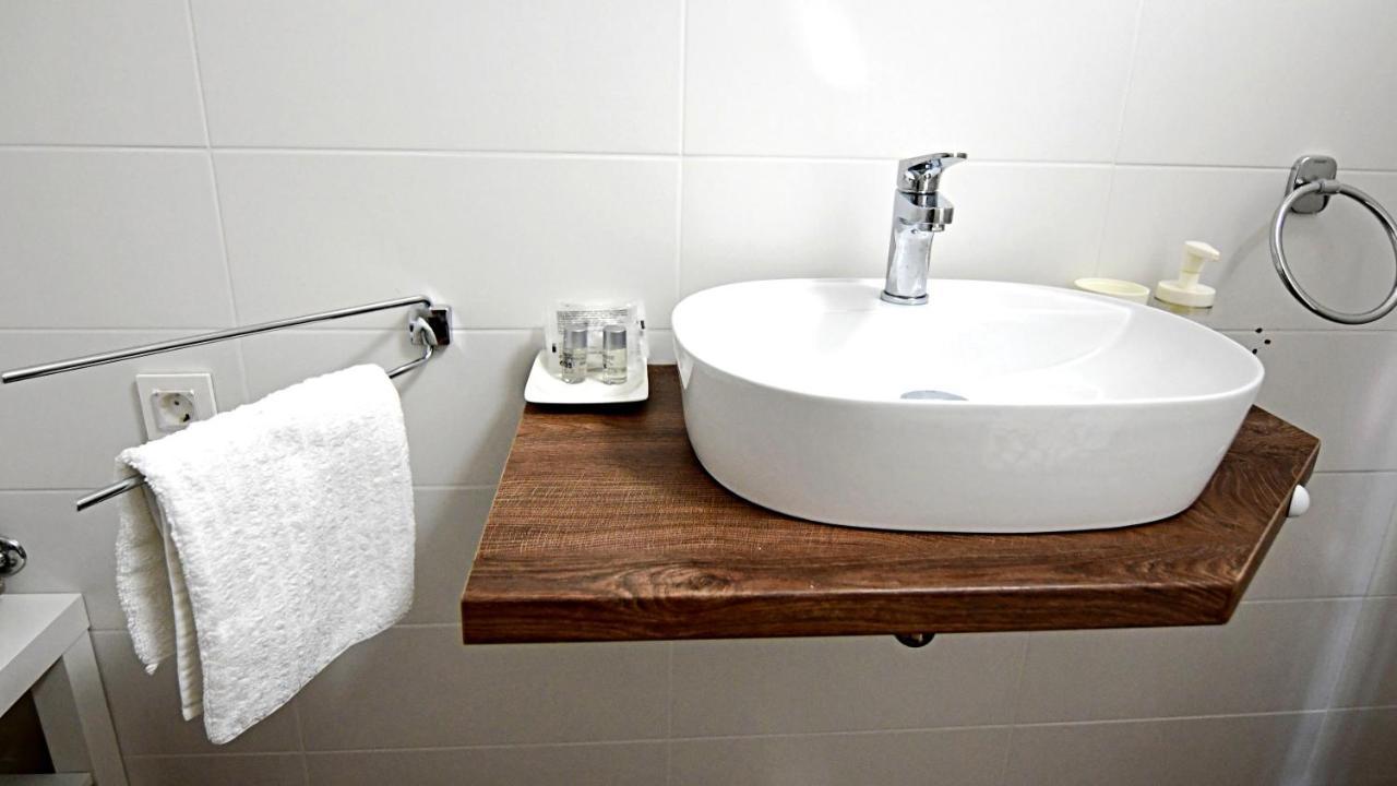 Apartmani Zagi Rakovica Eksteriør billede