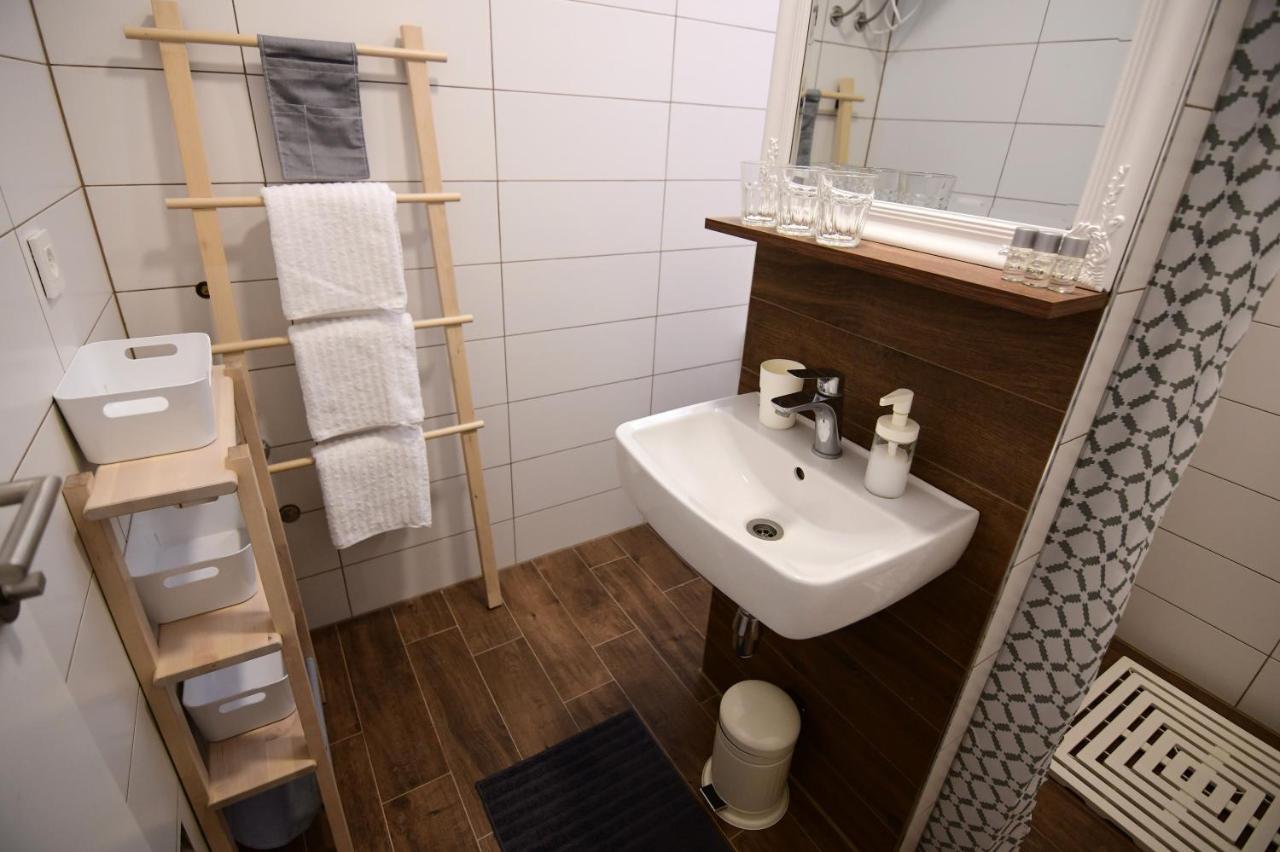 Apartmani Zagi Rakovica Eksteriør billede
