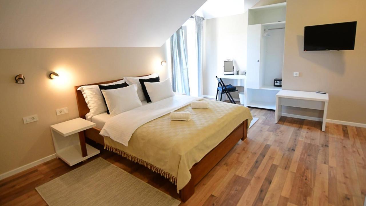 Apartmani Zagi Rakovica Eksteriør billede